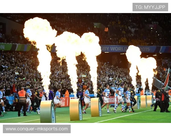 首届世界杯1930年在乌拉圭盛大开幕，足球盛宴开启传奇篇章