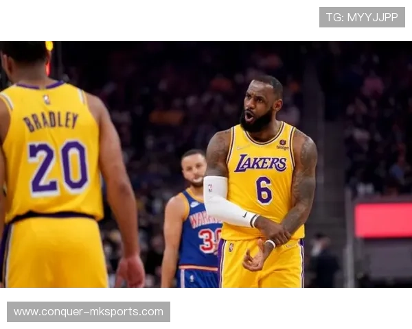 詹姆斯领衔湖人队再创辉煌，展现领袖风采