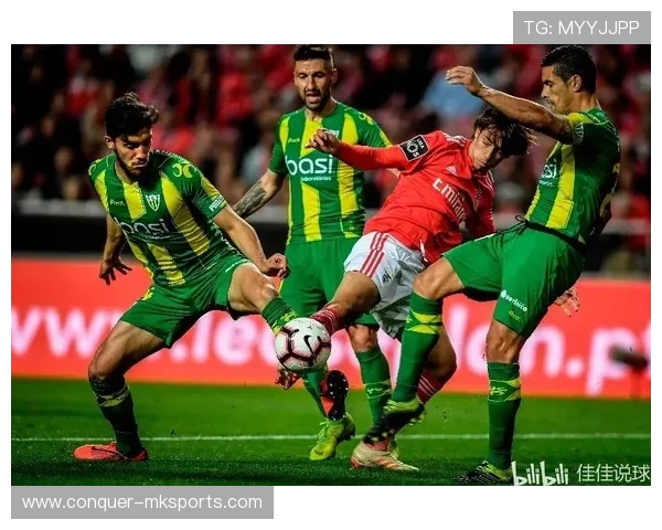 托里·胡斯克巴黎摘银,展现卓越竞技风采 托里·胡斯克巴黎摘银,展现卓越竞技风采